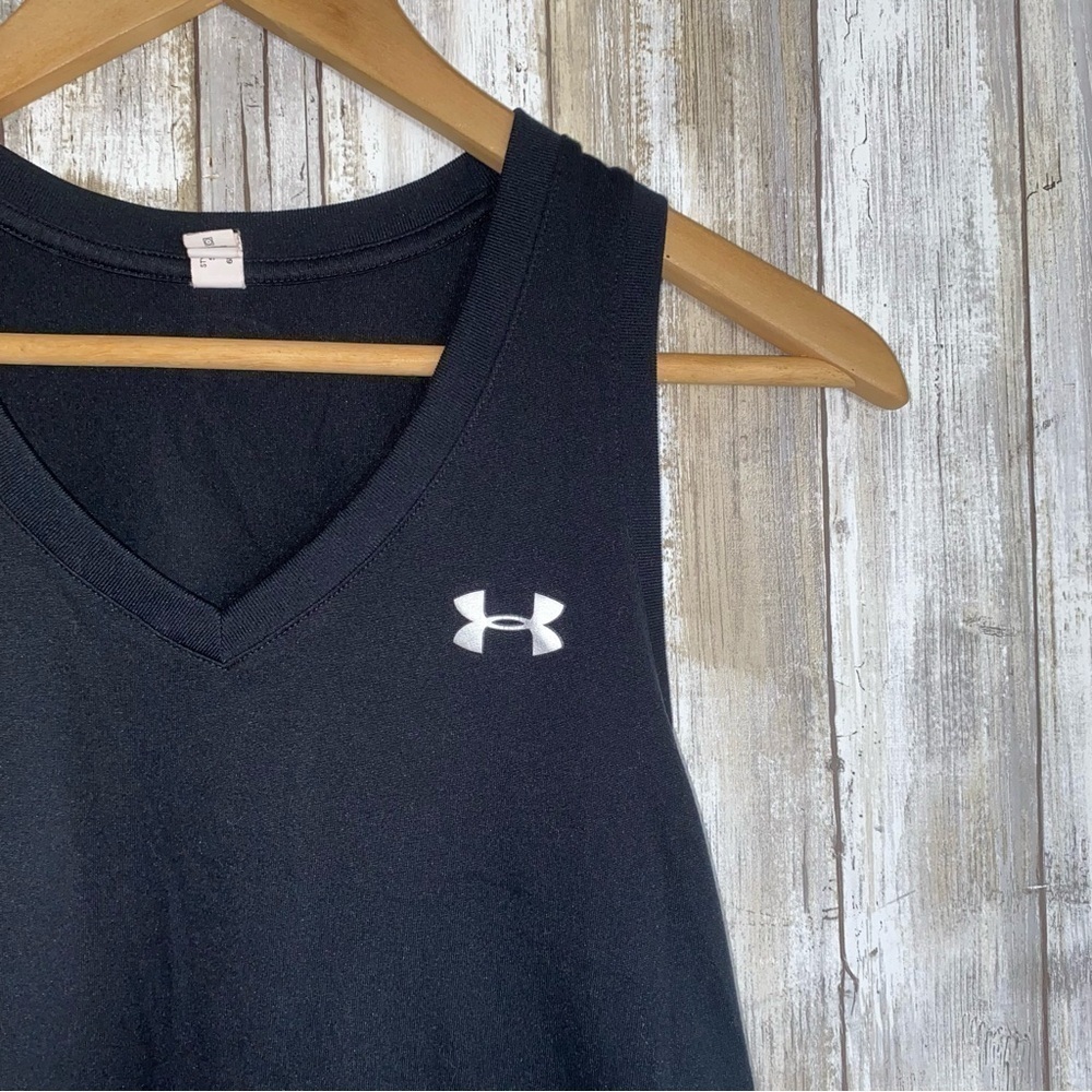 Under Armor Black Fitted V Neck Tank - Picture 3 of 5